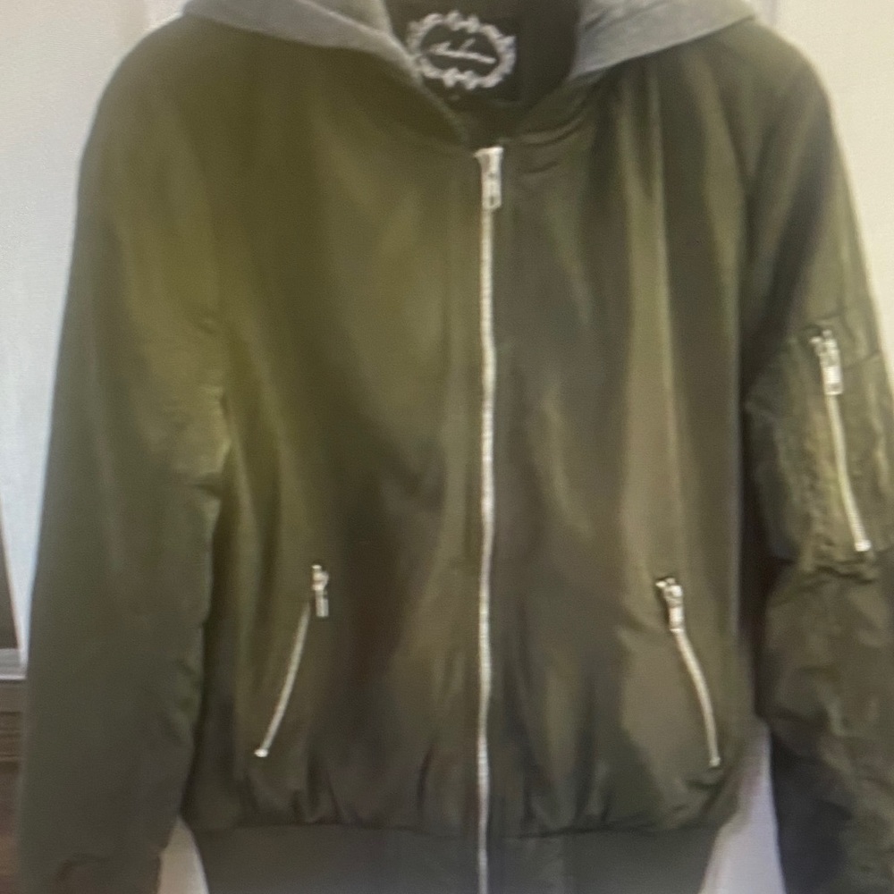Ambiance Olive Green Bomber Jacket Size S EUC